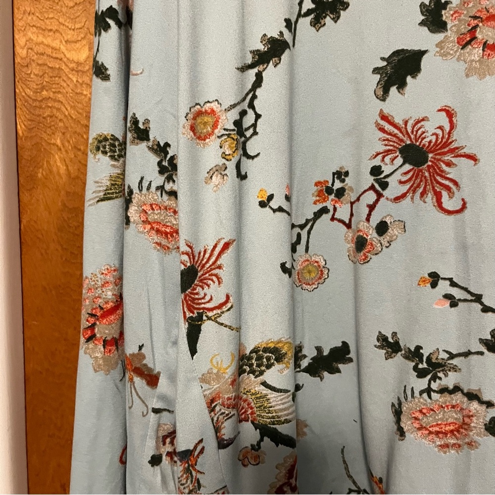 Floral Natori Pajama Set in Light Blue. Women’s Large. - Picture 3 of 4